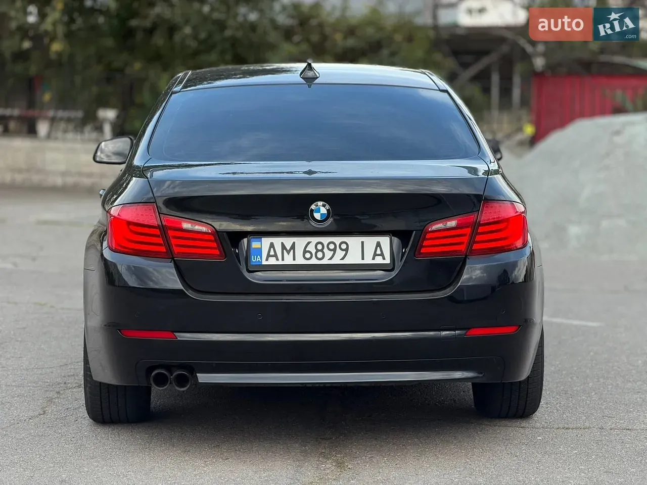BMW 5 Series 2011 photo 4