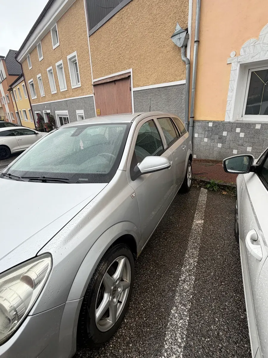 Opel Astra 2009 photo 3