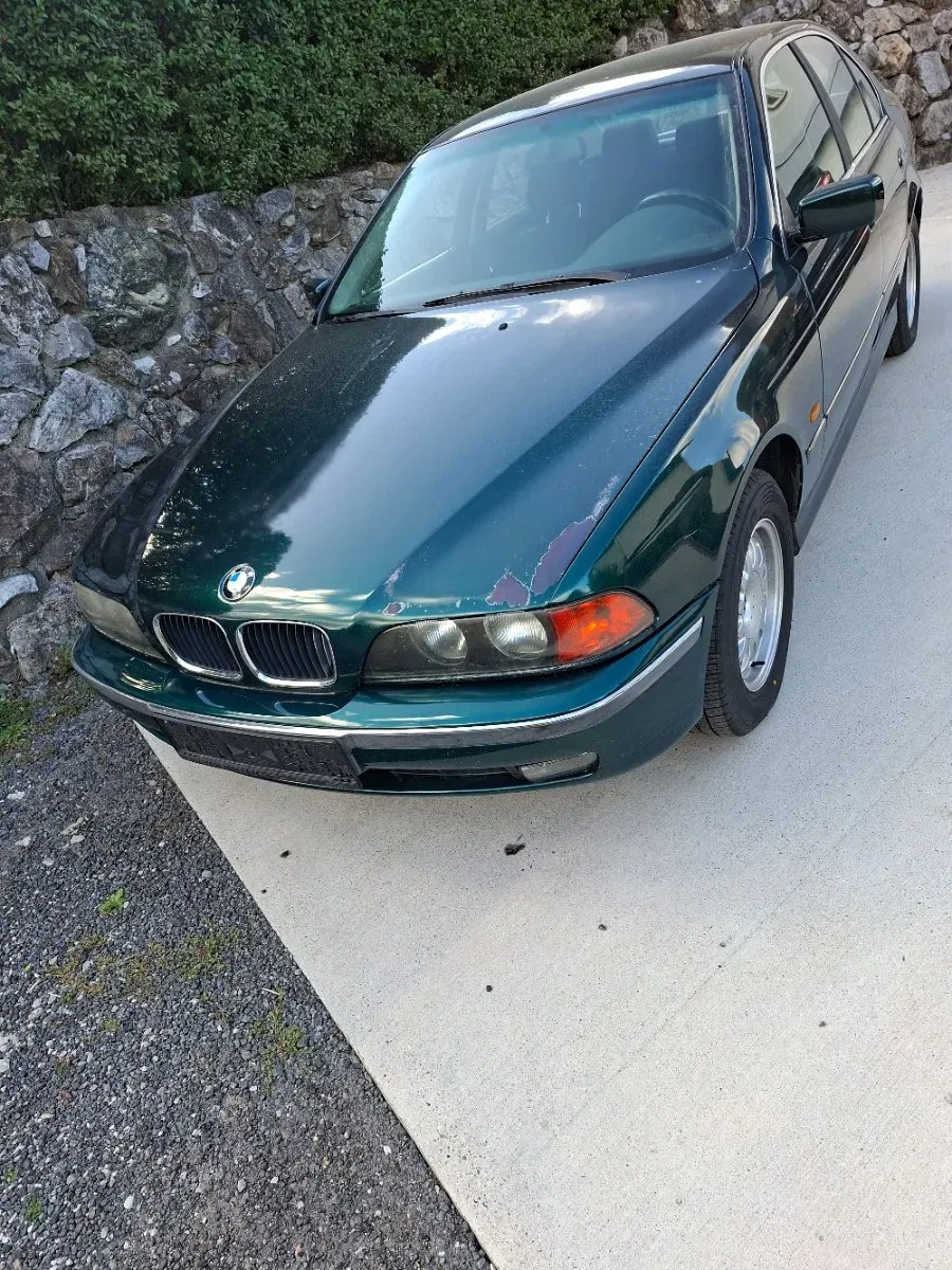 BMW 5 Series 1999 photo 2