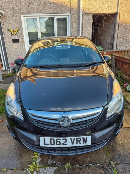 Vauxhall Corsa 2012 photo 2