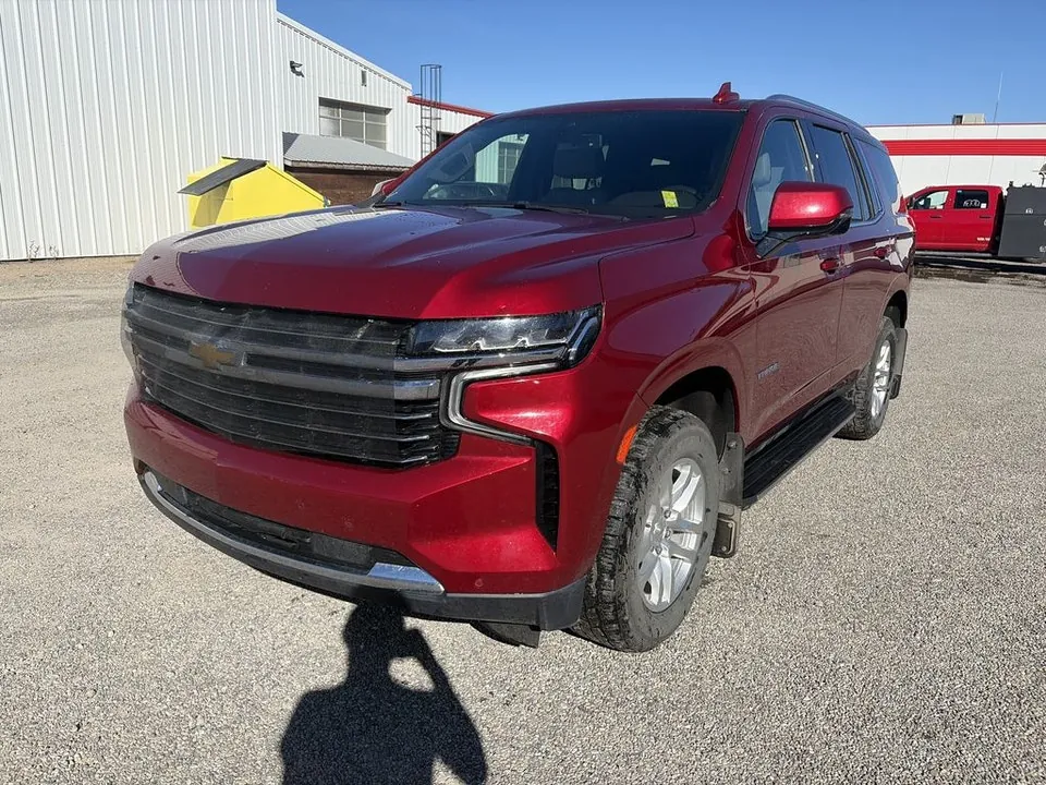 Chevrolet Tahoe 2022 photo 2