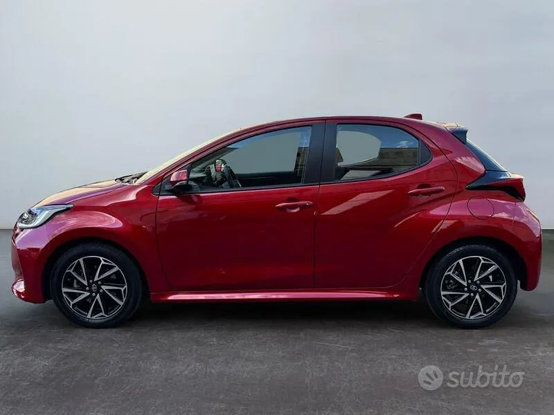 Toyota Yaris 2023 photo 4