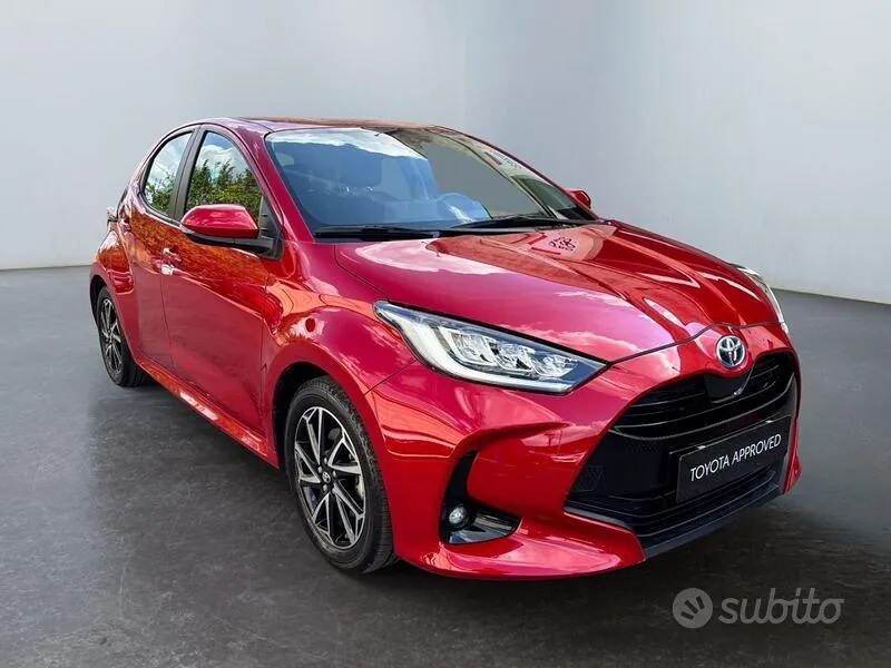 Toyota Yaris 2023 photo 3