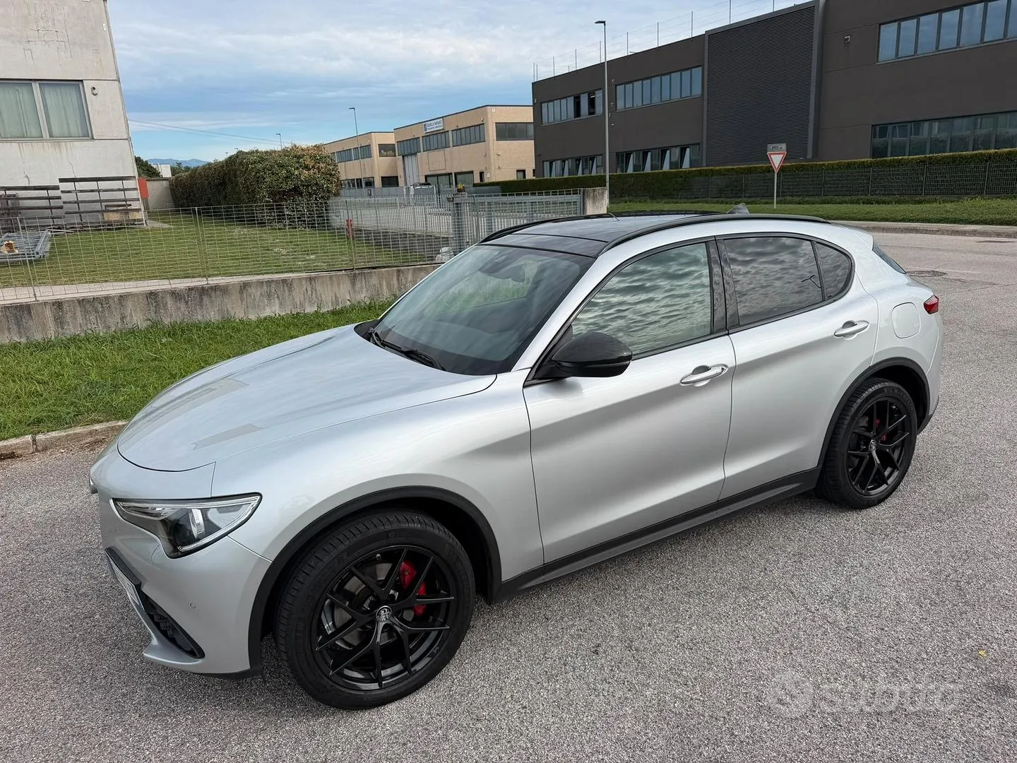 Alfa Romeo Stelvio 2018 photo 2