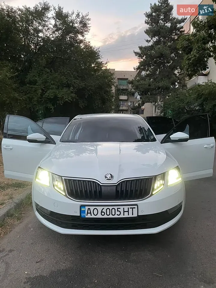 Skoda Octavia 2018 photo 3