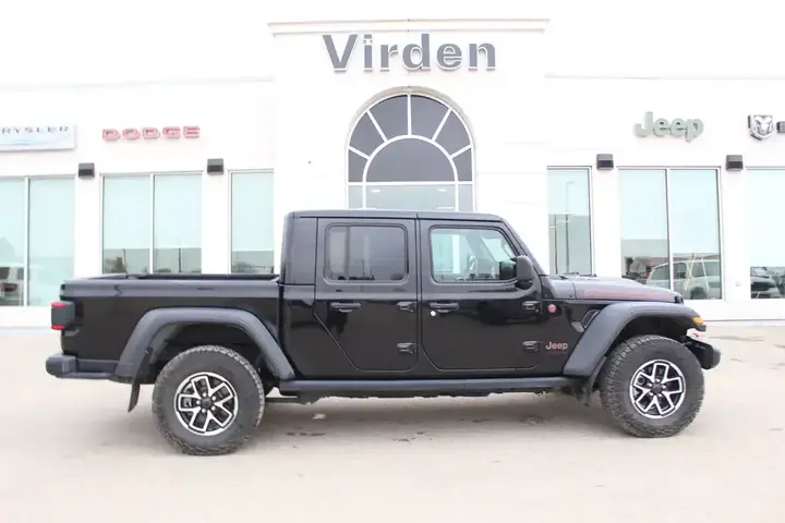 Jeep Gladiator 2025 photo 4