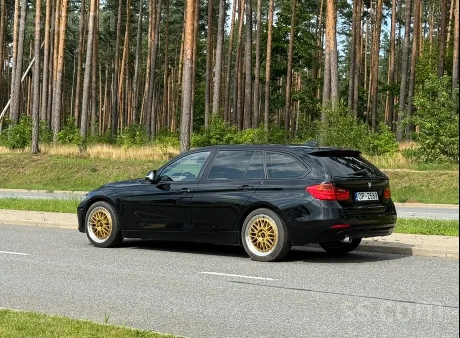BMW 318 2014 photo 2
