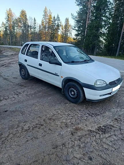 Opel Corsa 1999 photo 4