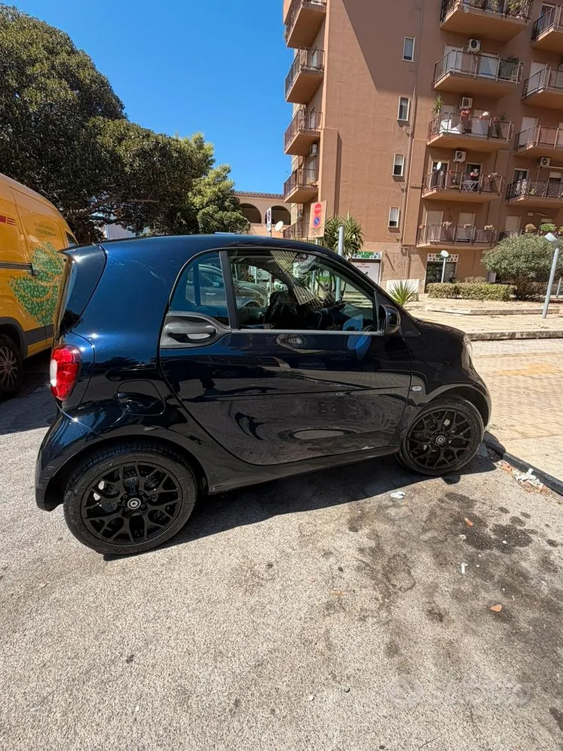 Smart Fortwo 2018 photo 2