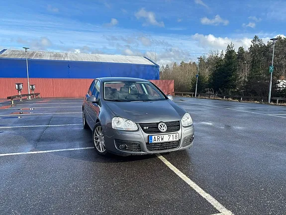 Volkswagen Golf V