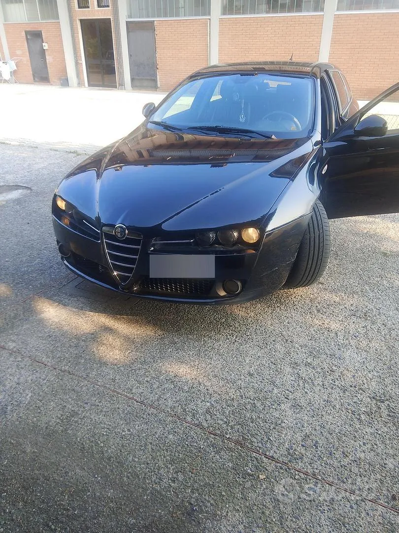 Alfa Romeo 159 2006 photo 5
