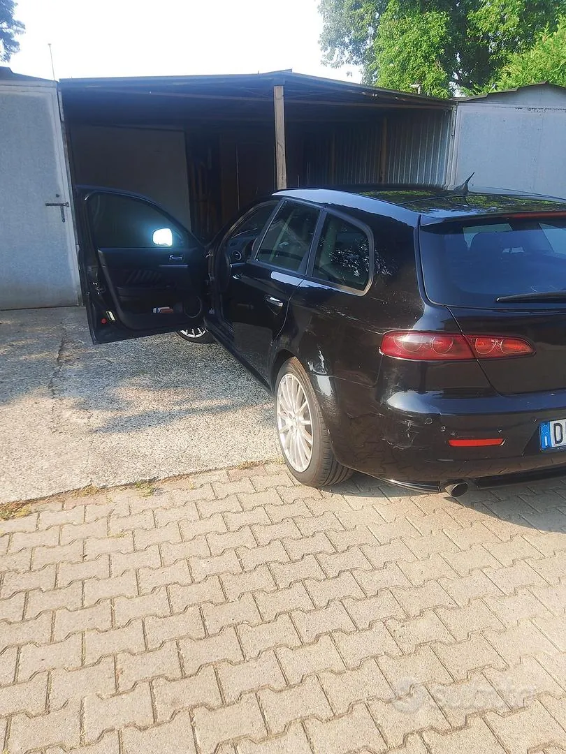 Alfa Romeo 159