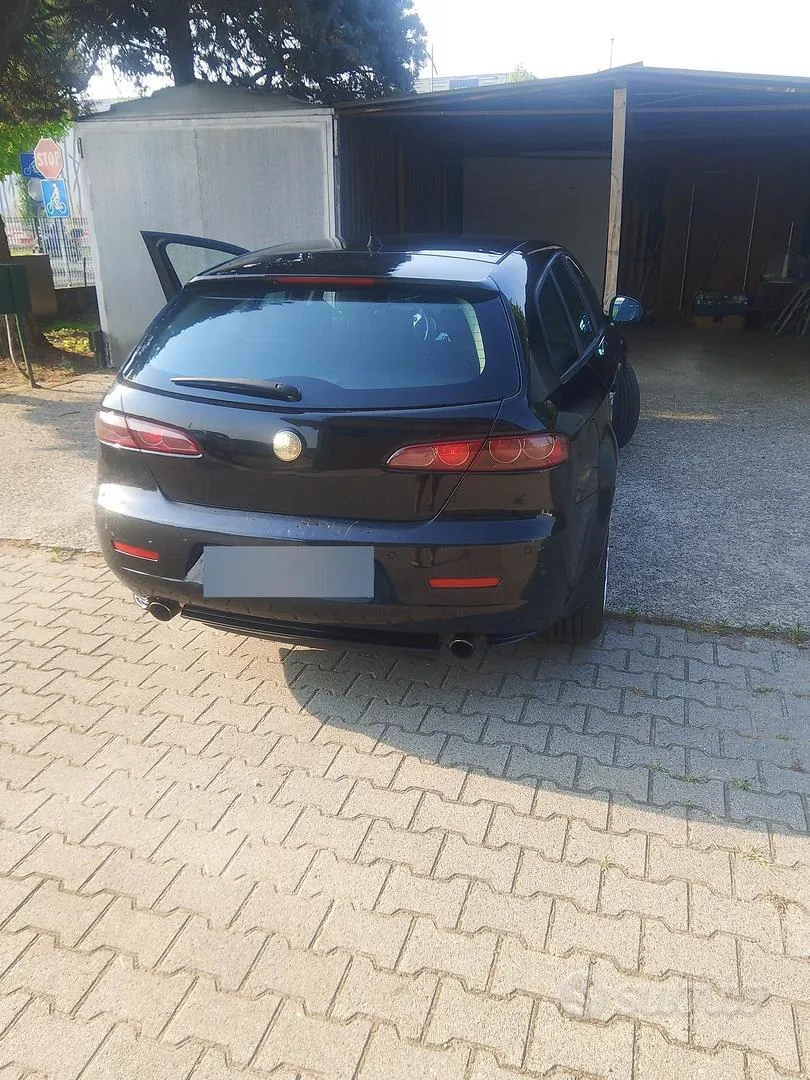 Alfa Romeo 159 2006 photo 2