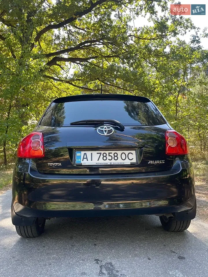 Toyota Auris 2009 photo 5