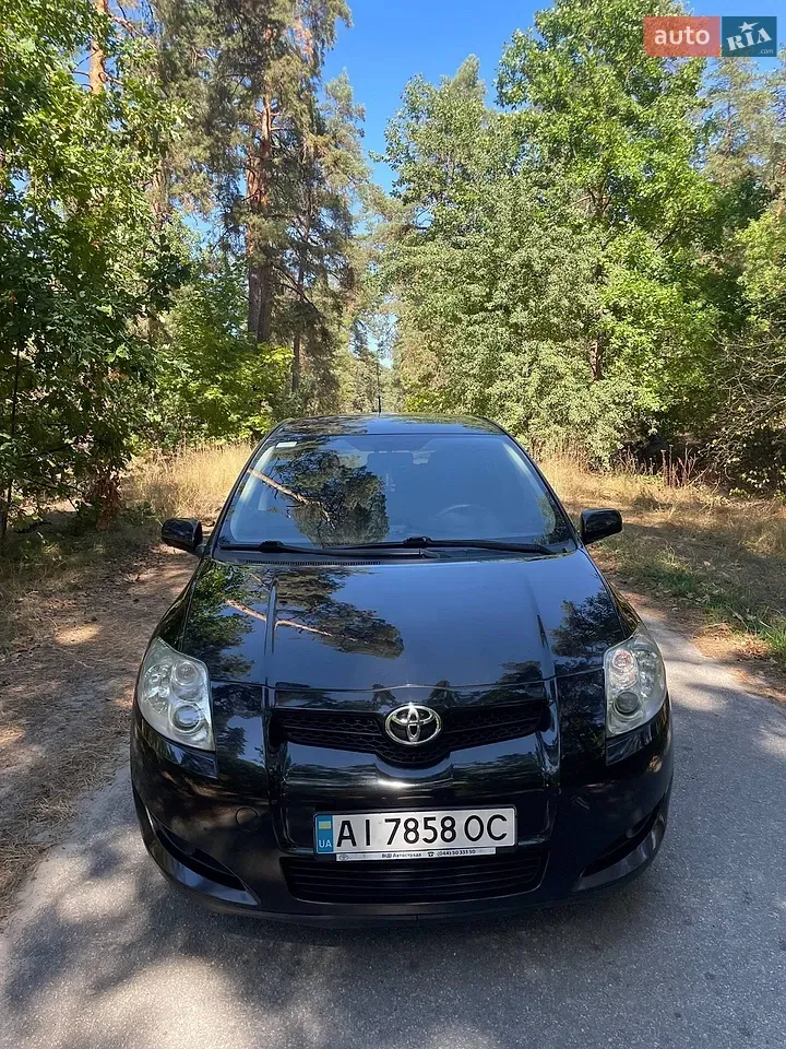 Toyota Auris 2009 photo 2