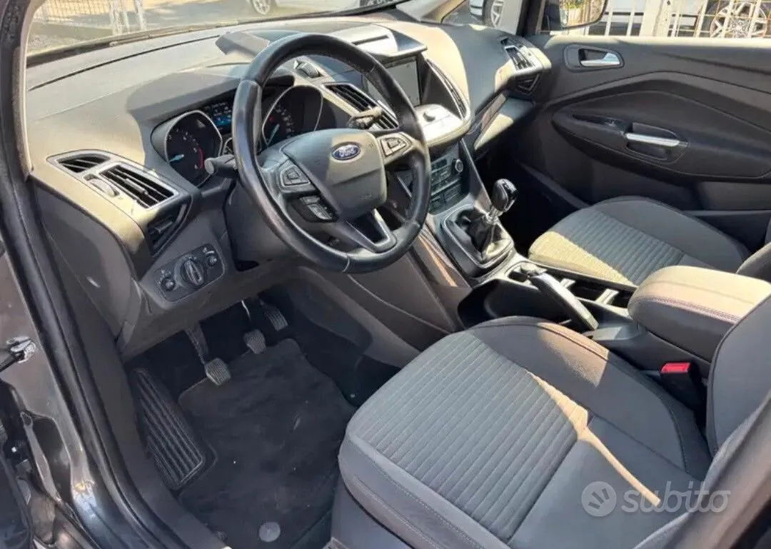 Ford C-Max 2015 photo 3