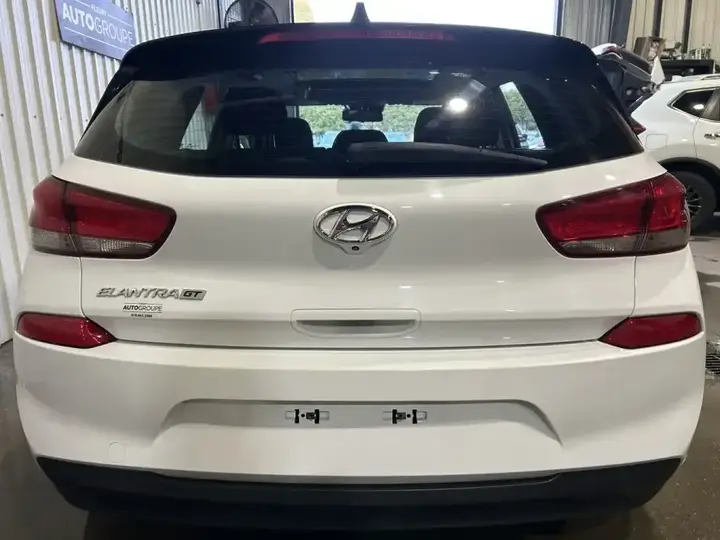 Hyundai Elantra 2020 photo 5