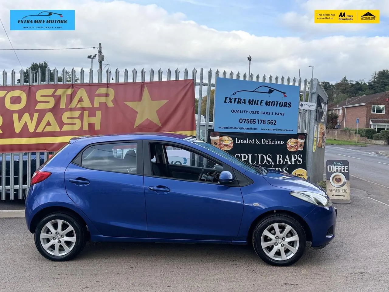 Mazda Mazda2 2010 photo 2