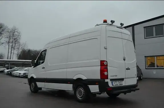 Volkswagen Crafter 35 2016 photo 2