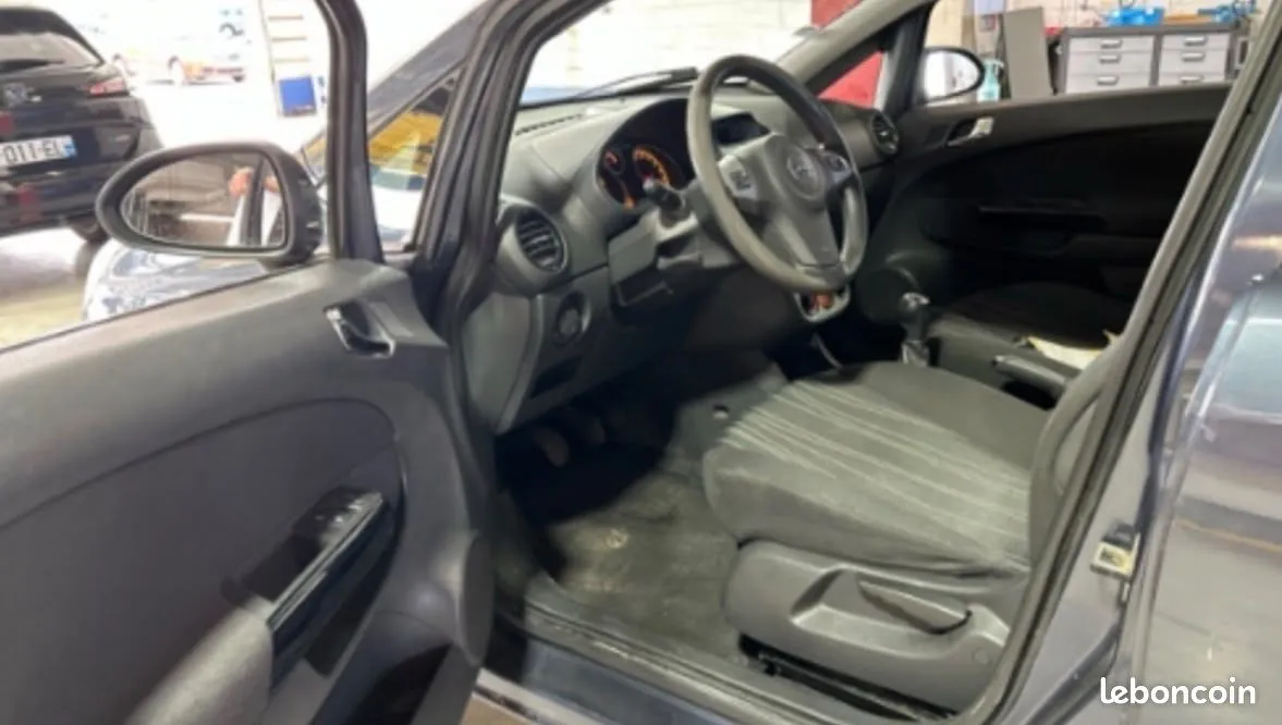 Opel Corsa 2009 photo 3