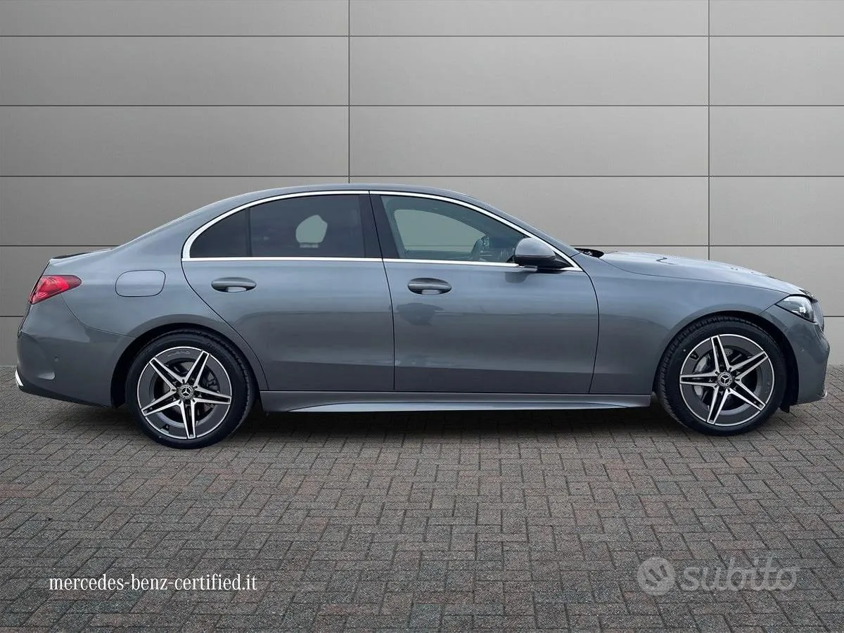 Mercedes-Benz C 2025 photo 5