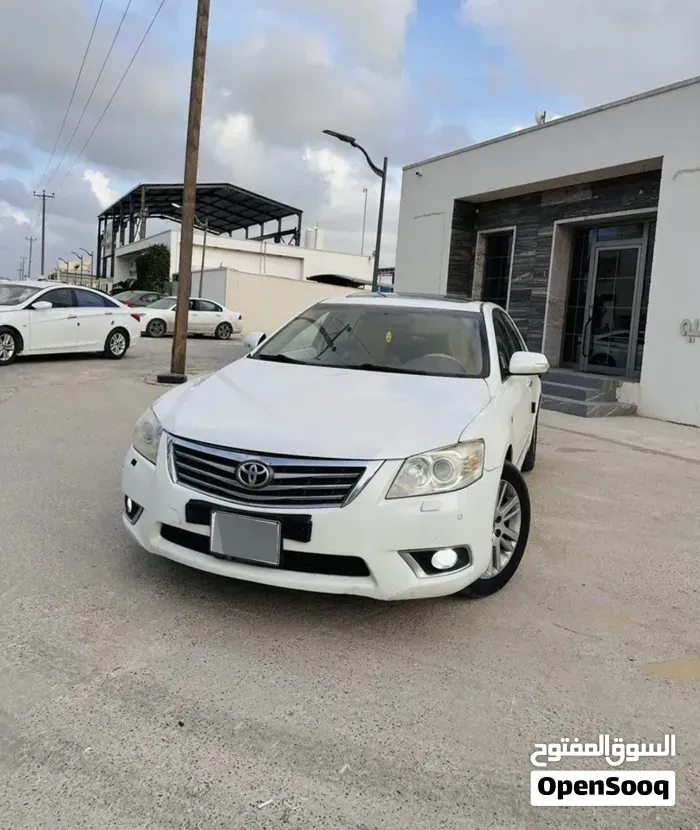 Toyota Aurion