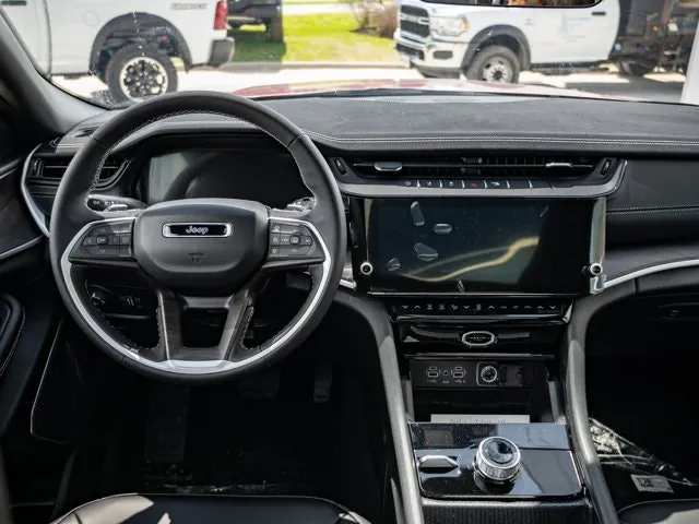 Jeep Grand Cherokee L 2026 photo 3