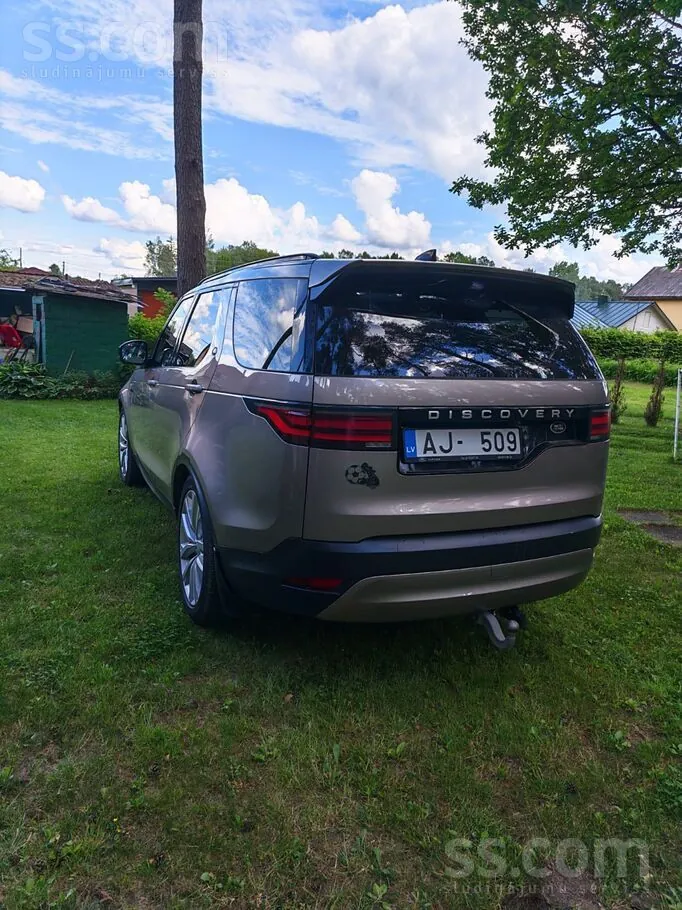 Land Rover Discovery 2021 photo 3