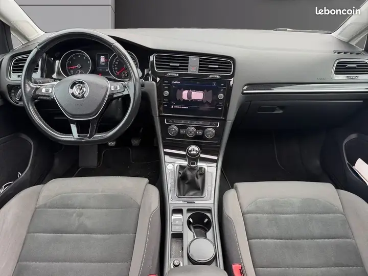 Volkswagen Golf 2017 photo 2
