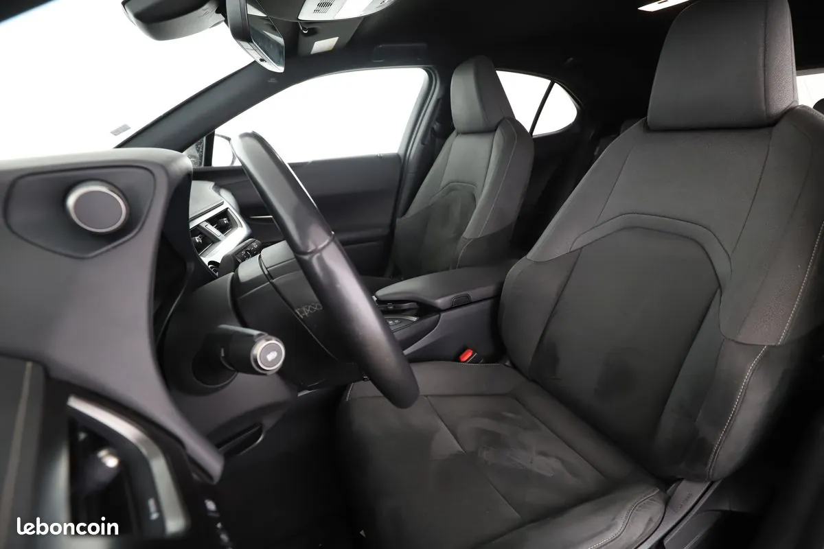 Lexus Ux 2021 photo 5