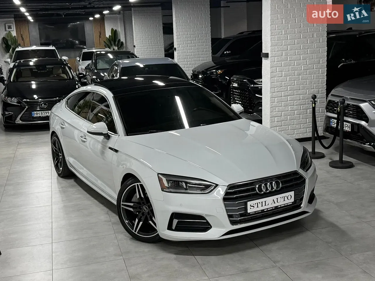 Audi A5 2018 photo 2