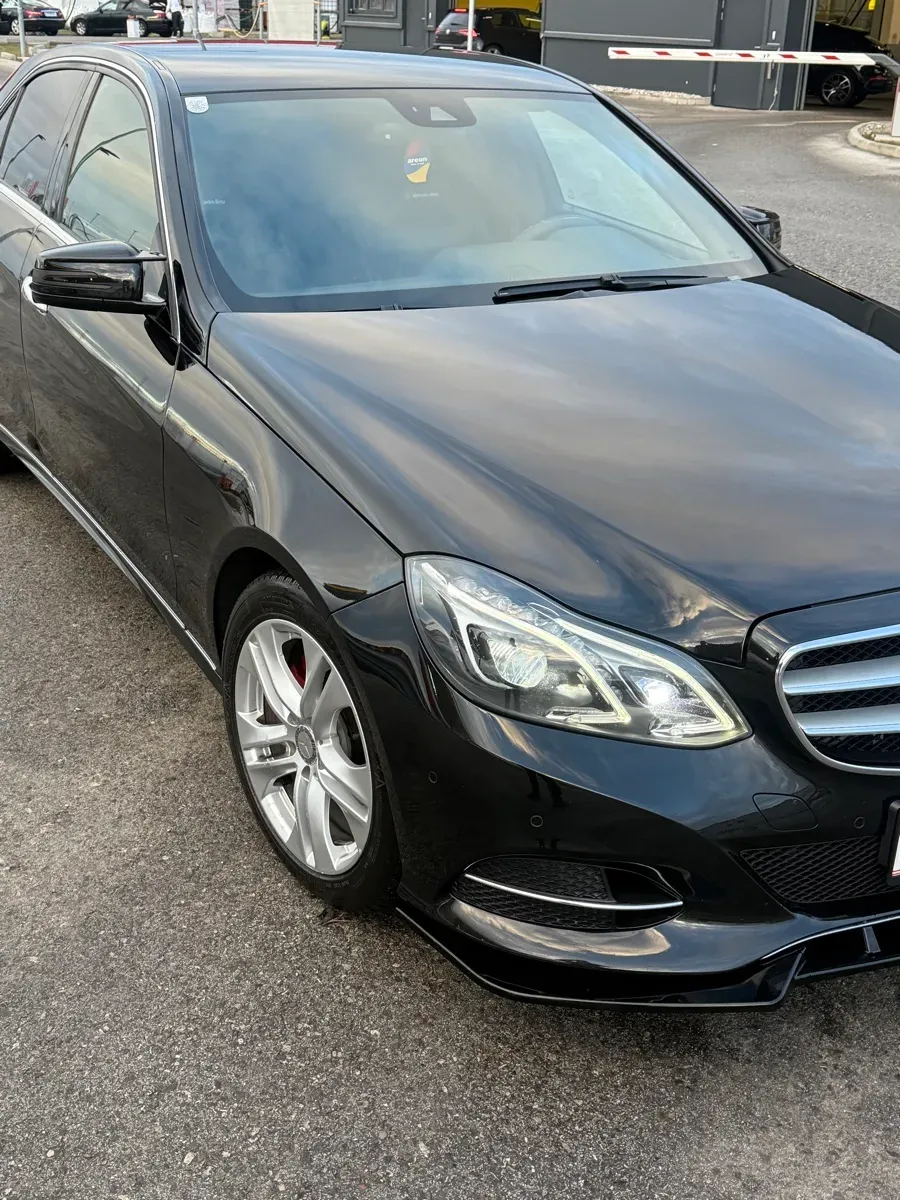 Mercedes-Benz E-Class 2013 photo 2