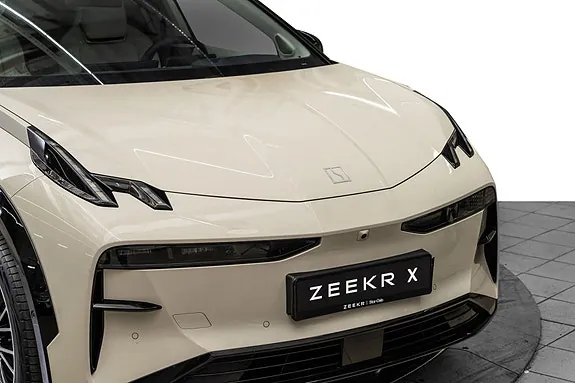 Zeekr X 2025 photo 2