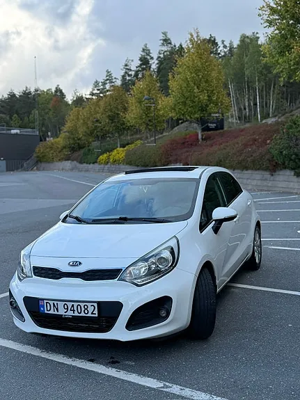 Kia Rio 2012 photo 2