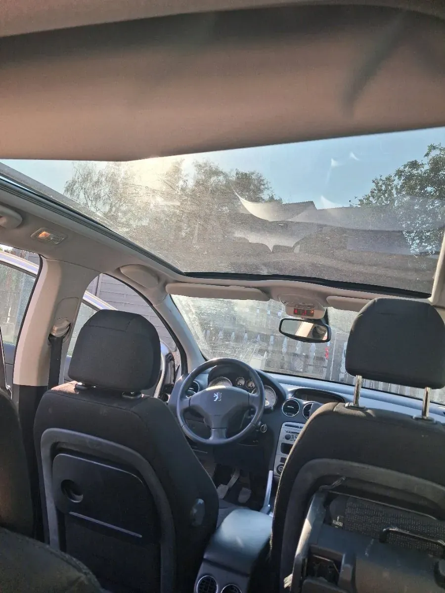 Peugeot 308 2009 photo 2