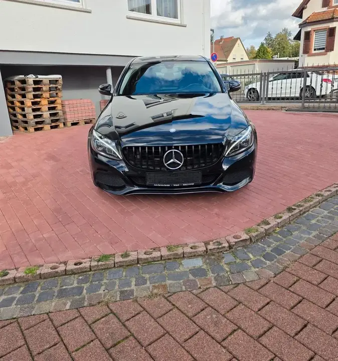 Mercedes-Benz C200