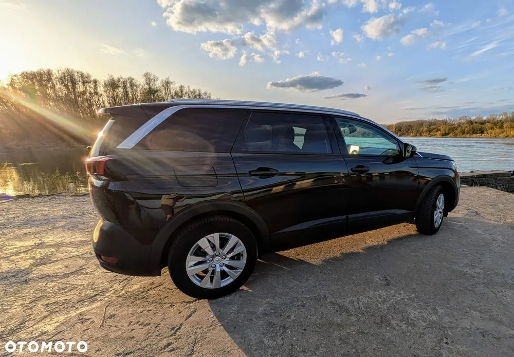 Peugeot 5008 2018 photo 2