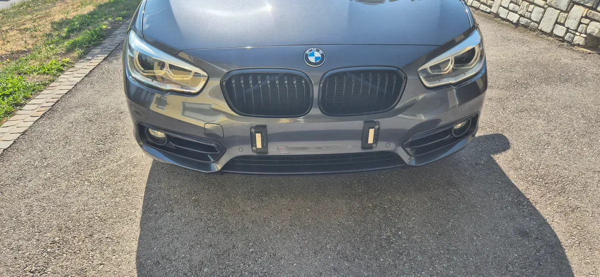 BMW 1 Series 2015 photo 2
