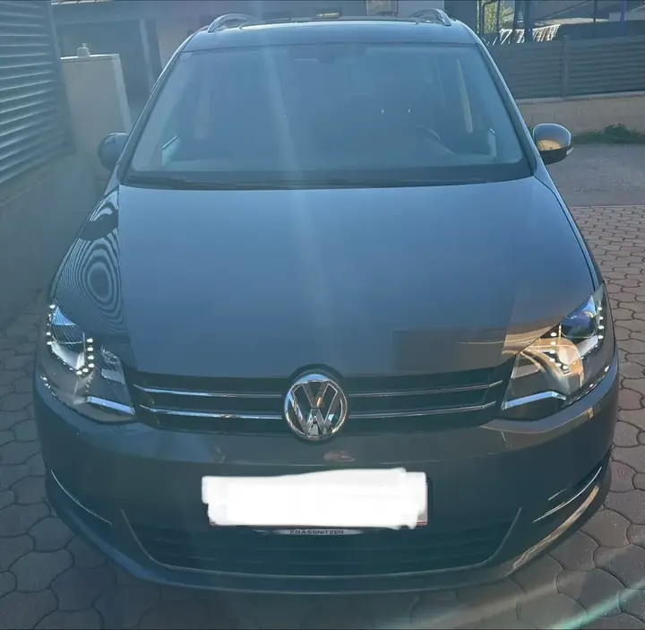 Volkswagen Sharan 2016 photo 2