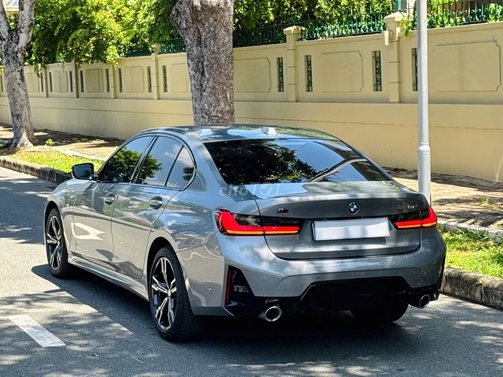 BMW 3 Series 2024 photo 4