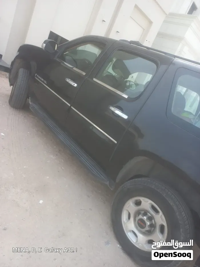 GMC Suburban 2007 photo 5