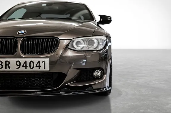 BMW 320D 2010 photo 4