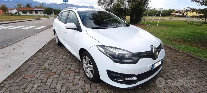 Renault Megane 2014 photo 2