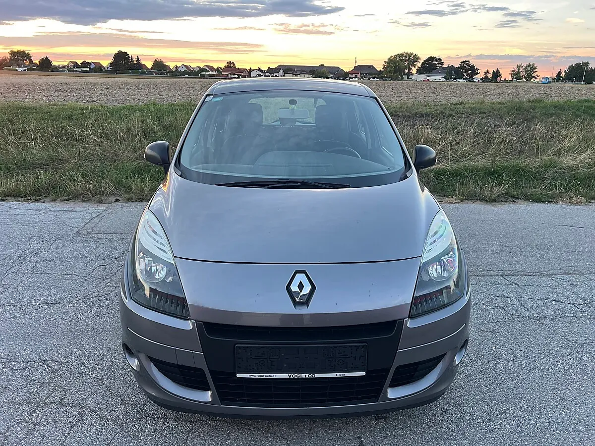 Renault Grand Scénic 2009 photo 2