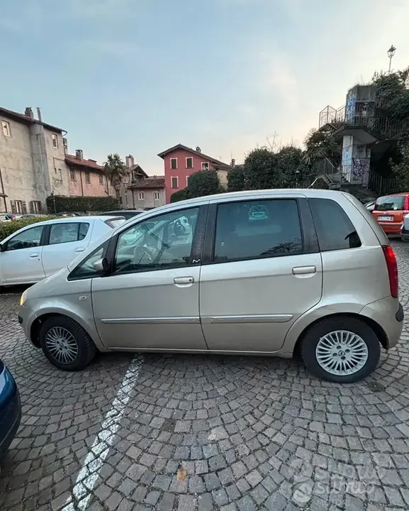Lancia Musa 2006 photo 5