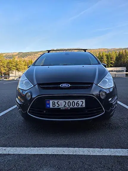 Ford S-Max 2011 photo 2