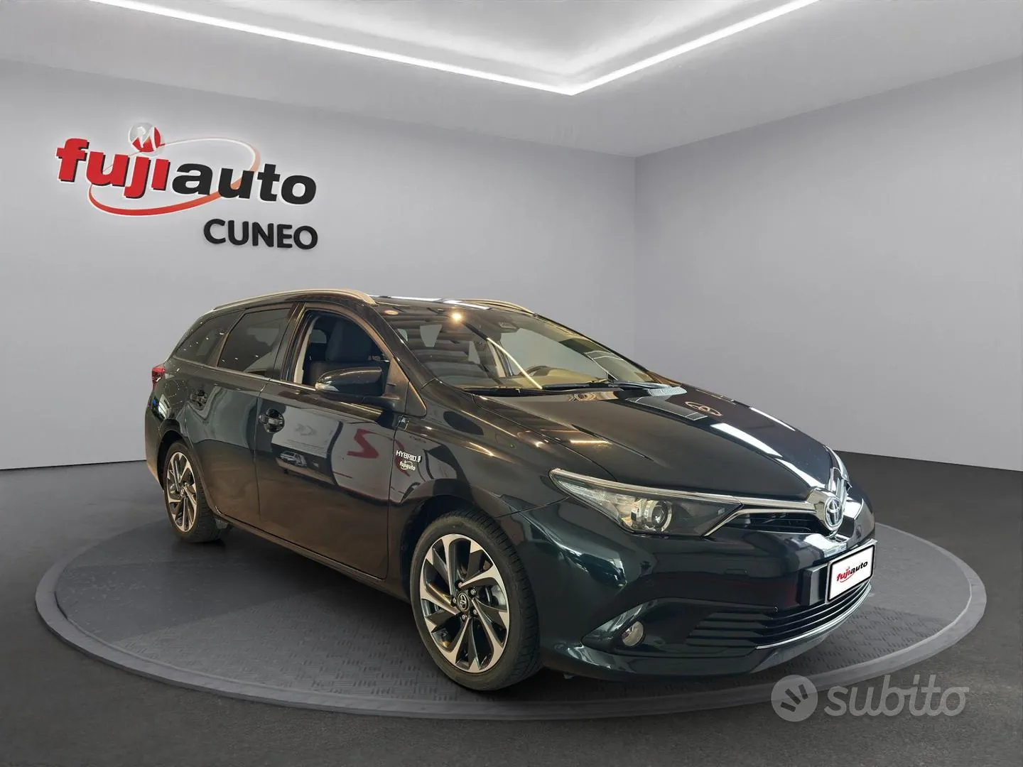 Toyota Auris 2015 photo 2