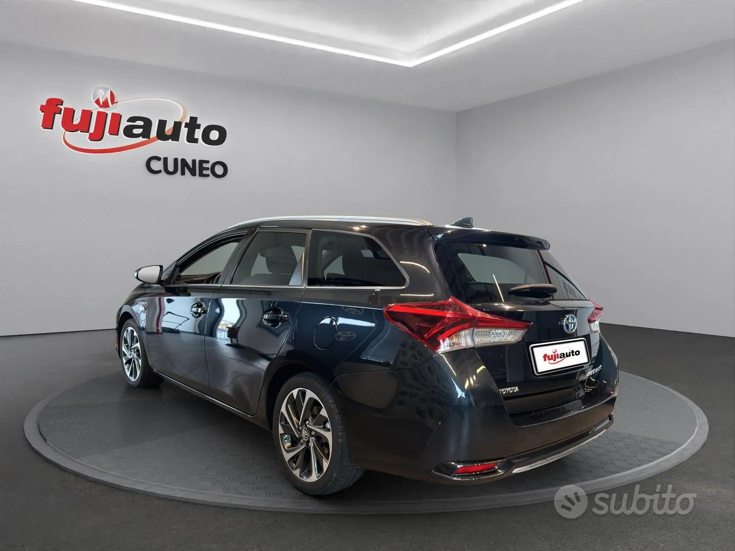 Toyota Auris 2015 photo 4