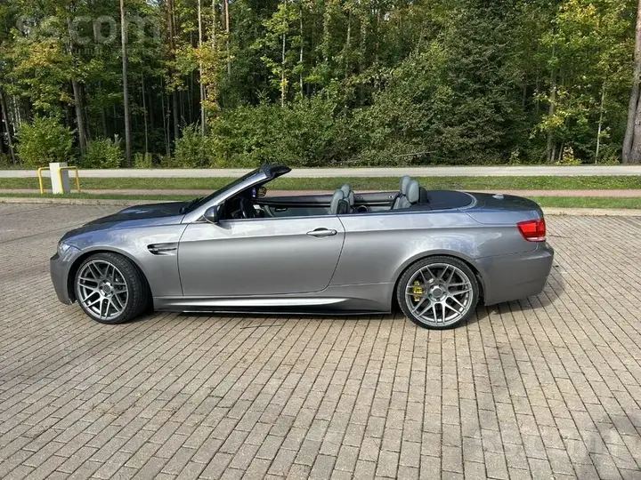 BMW M3 2009 photo 4