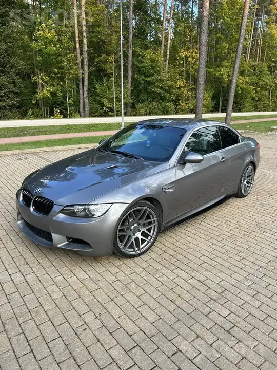 BMW M3 2009 photo 3